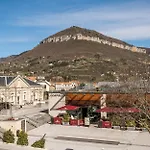 Le Nid Douillet Balcon, Wifi, Centre-ville Appartement *